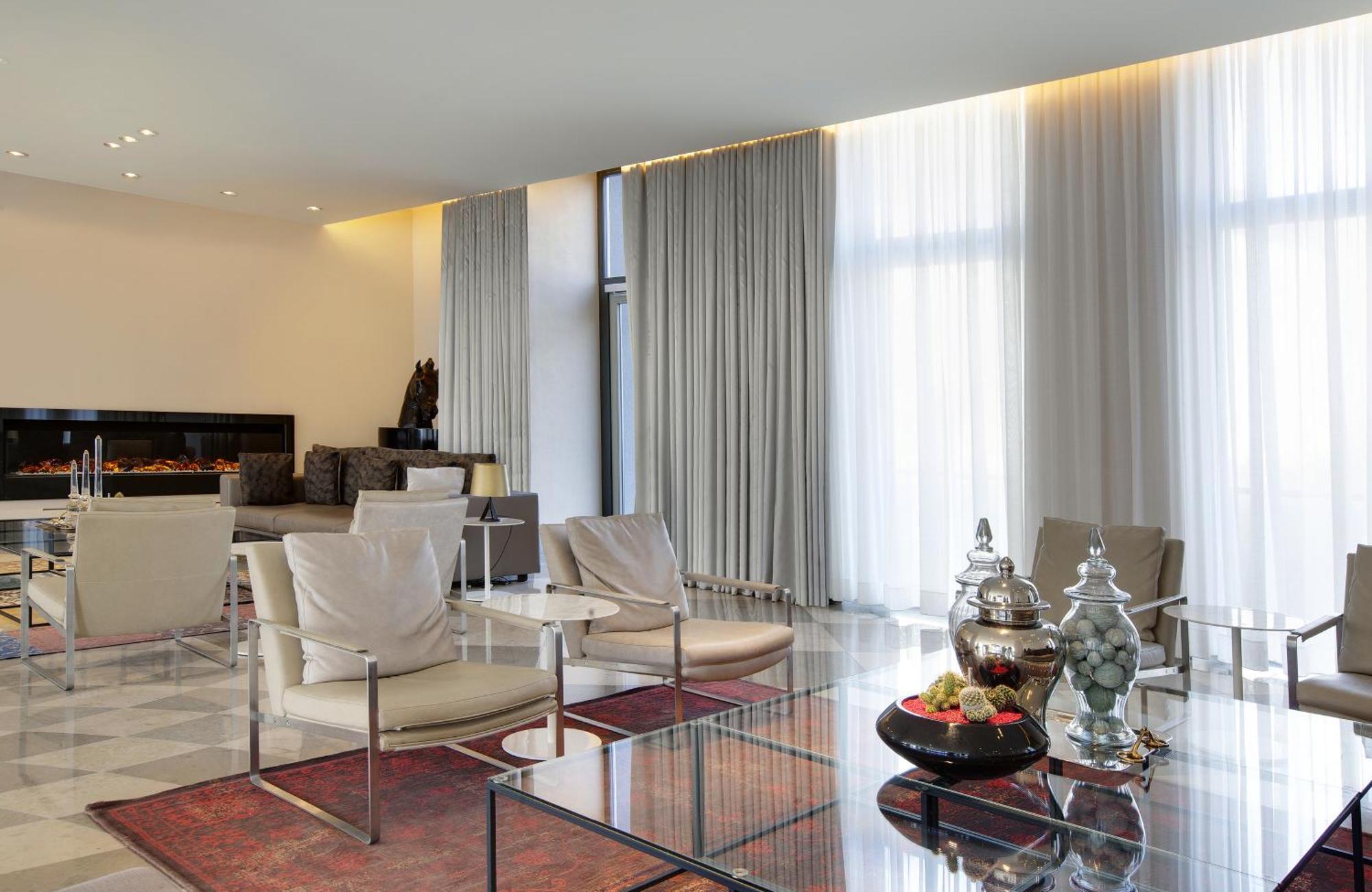 Hotel Berlin Potsdamer Platz By Leonardo Hotels Berlim Exterior foto